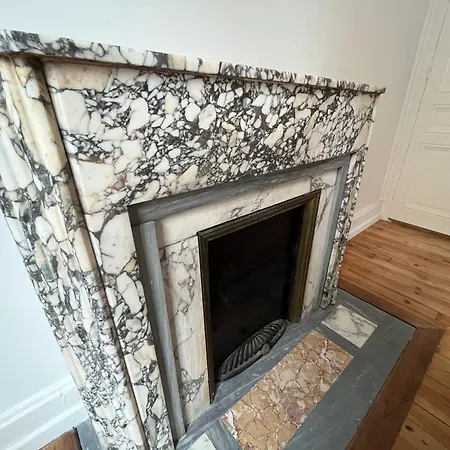 T2 Haussmannien Renove Avec Charme Et Modernite Apartment *